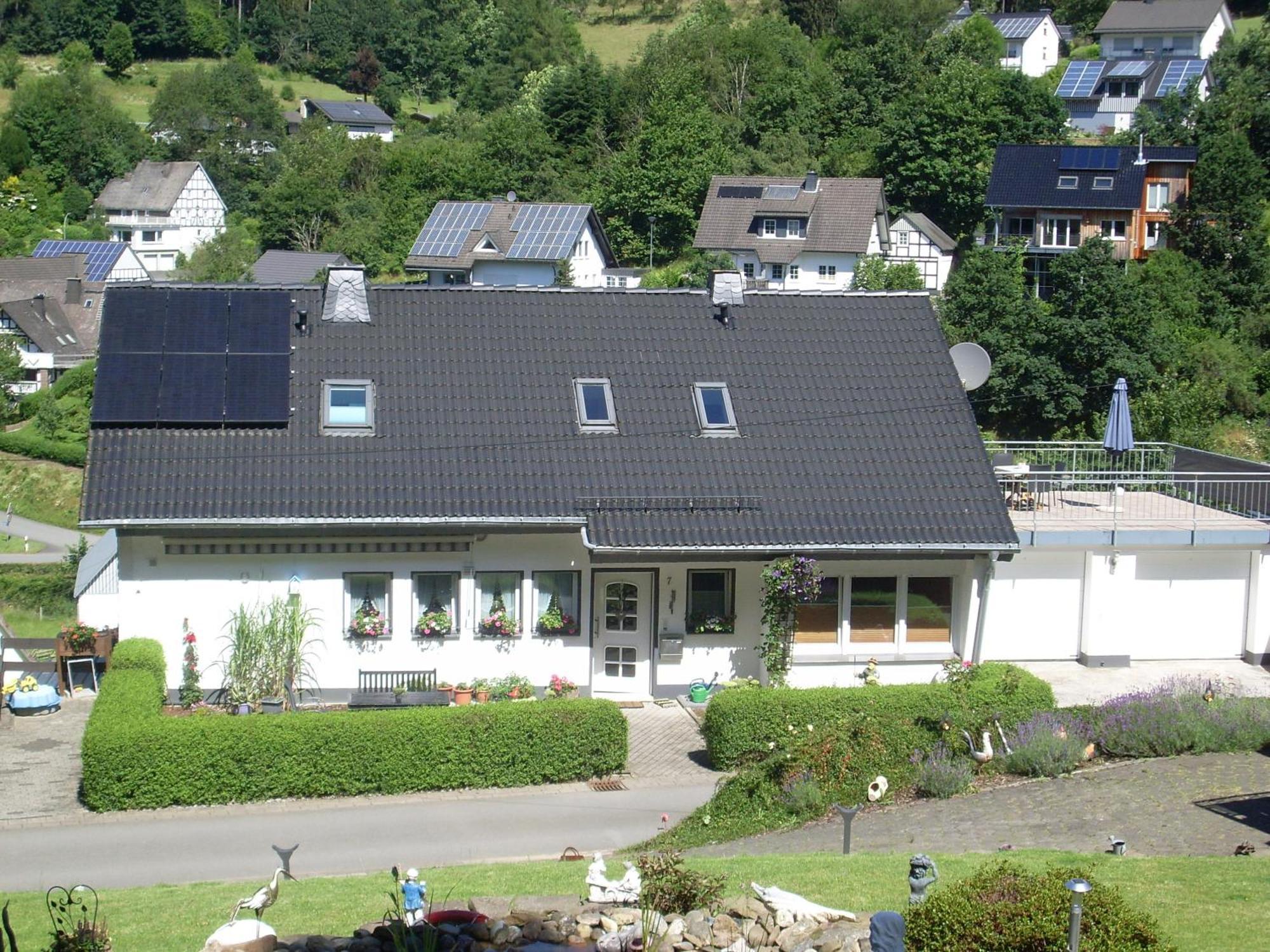 Ferienwohnung Am Waldrand Schmallenberg Buitenkant foto