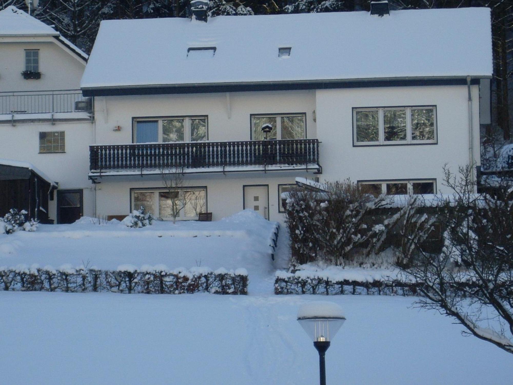 Ferienwohnung Am Waldrand Schmallenberg Buitenkant foto