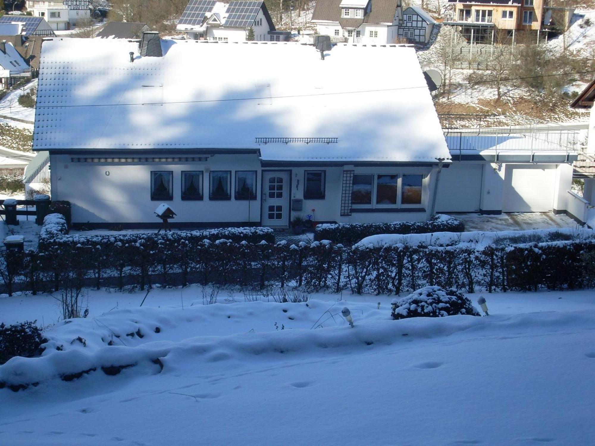 Ferienwohnung Am Waldrand Schmallenberg Buitenkant foto